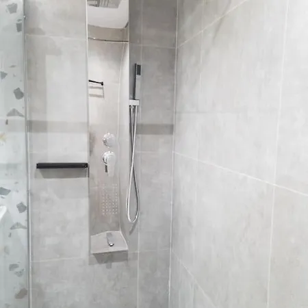 Dahlia Suite - 5 Min Drive To Piraeus Port Extérieur photo