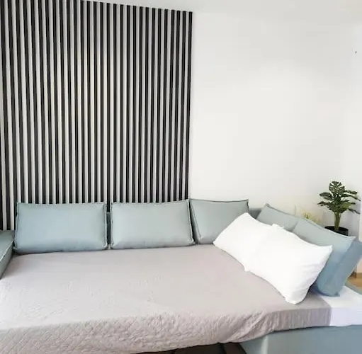 Dahlia Suite - 5 Min Drive To Piraeus Port